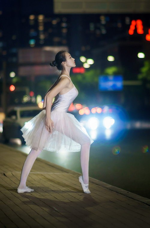 燎原之火，灼破苍穹—蒂亚戈·莫塔的战术之火点燃梅阿查，国际米兰完胜那不勒斯铸就霸权