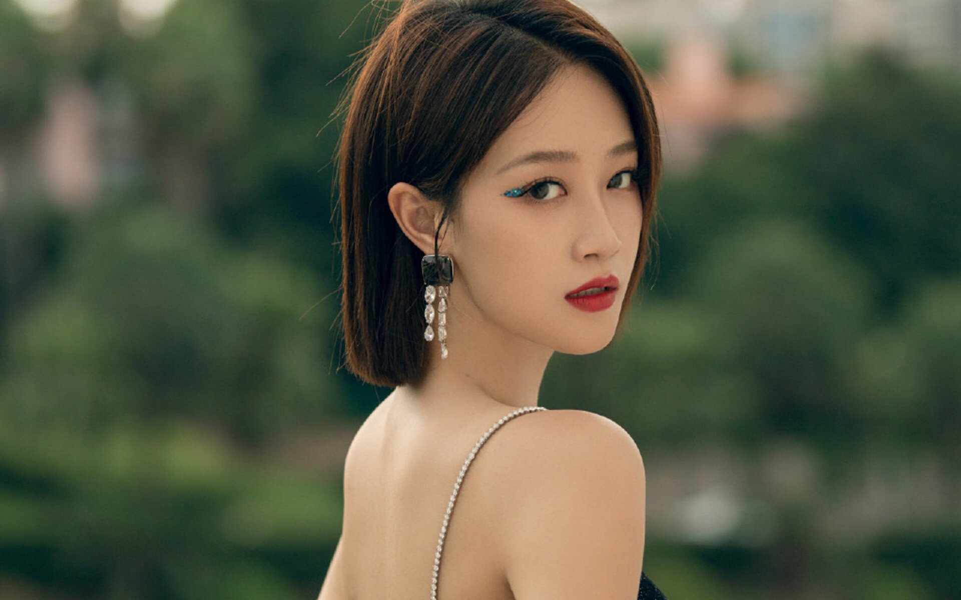 萨拉赫的蓝色奇迹，曼城对阵皇马欧冠半决赛中的生涯之夜