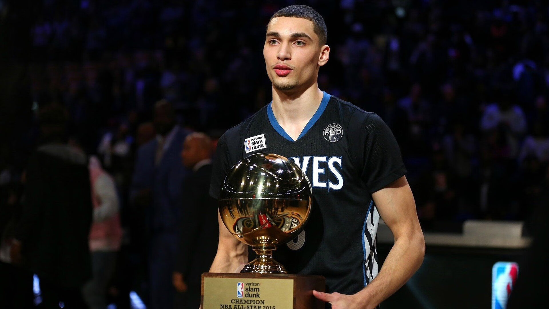 格列兹曼如影随形，当自由被锁进战术的囚笼