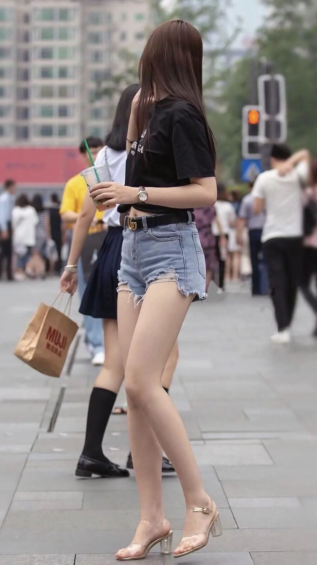 绿茵孤勇，当德意志战车碾过布达佩斯，迪亚斯书写C组唯一解